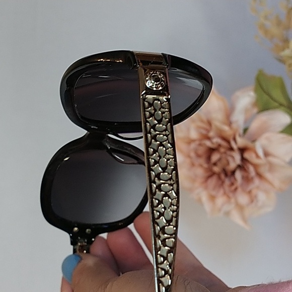 Coach black Tortoise Sunglasses on Coach case - Picture 4 of 9